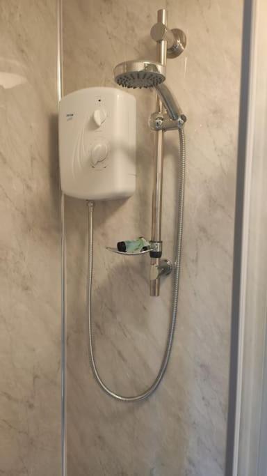 1 Bedroom Studio In A Supurb Area Of Cardiff Extérieur photo